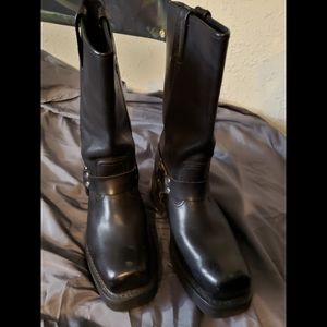 Women's Harley Davidson Harness Boots Black Leather 8 1/2..